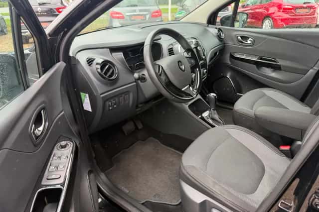 Renault Captur (2013) thumbnail 5