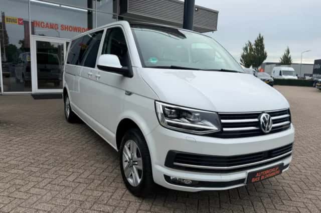 Volkswagen Transporter (2018) thumbnail 2