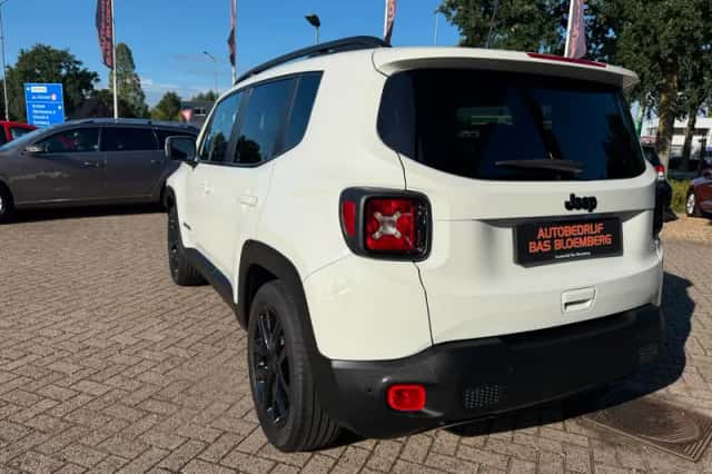 Jeep Renegade (2020) thumbnail 3