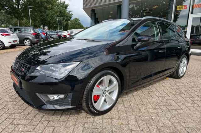 SEAT Leon (2017) thumbnail 1