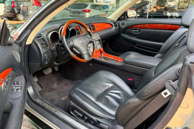 Lexus SC (2003) thumbnail 6
