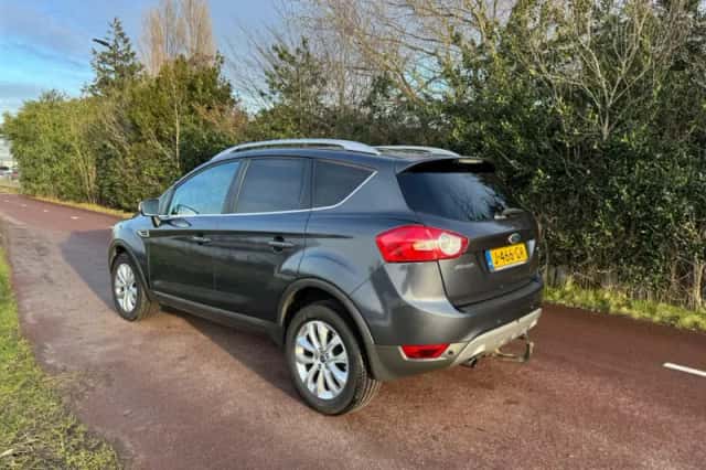 Ford Kuga (2009) thumbnail 5