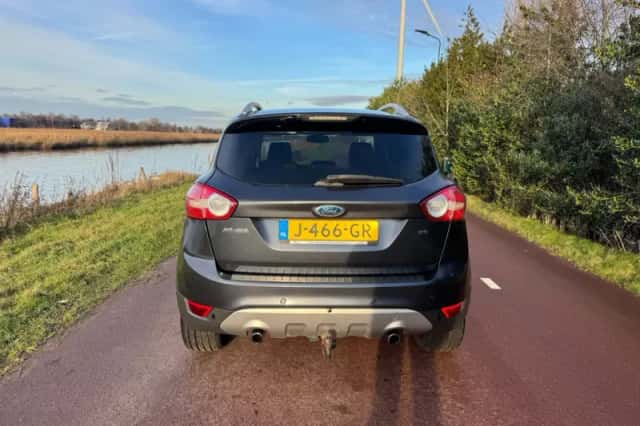 Ford Kuga (2009) thumbnail 6
