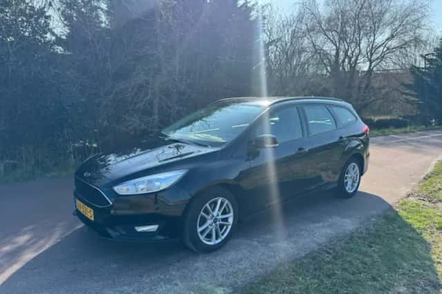 Ford Focus (2017) thumbnail 3