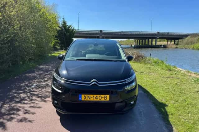 Citroën C4 Picasso (2019) thumbnail 2
