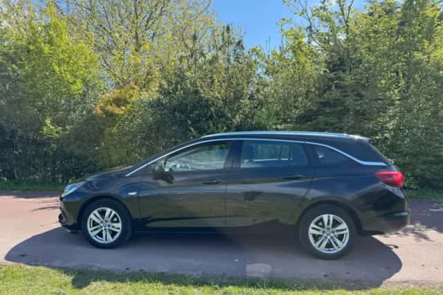 Opel Astra (2018) thumbnail 4