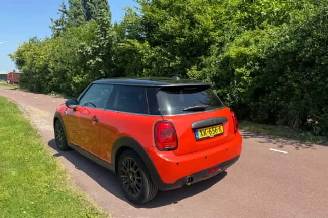 MINI One (2019) thumbnail 5