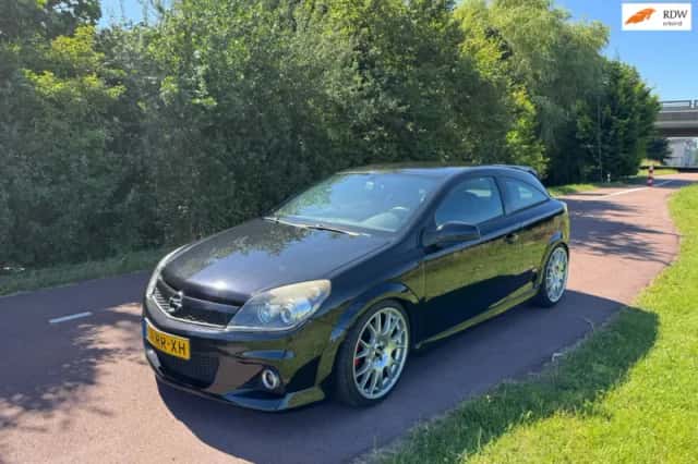 Opel Astra (2005) thumbnail 1