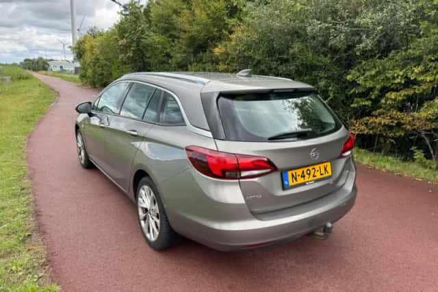 Opel Astra (2016) thumbnail 5
