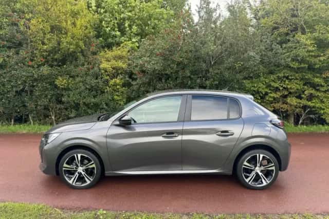 Peugeot 208 (2022) thumbnail 4