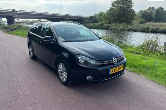 Volkswagen Golf (2012) thumbnail 1