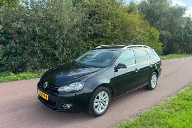 Volkswagen Golf (2012) thumbnail 3