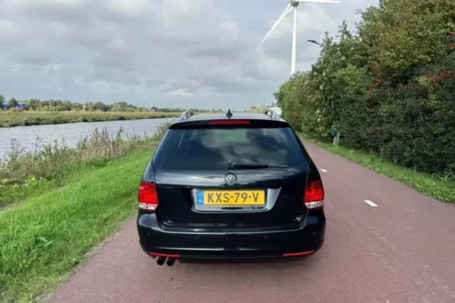 Volkswagen Golf (2012) thumbnail 5