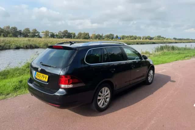 Volkswagen Golf (2012) thumbnail 6