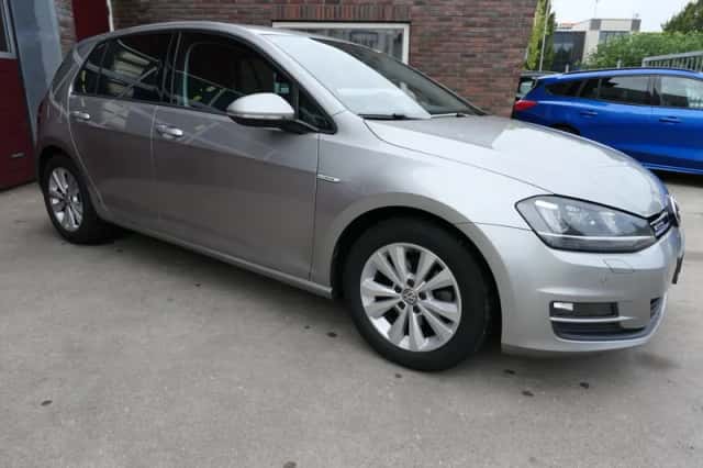 Volkswagen Golf (2015) thumbnail 6