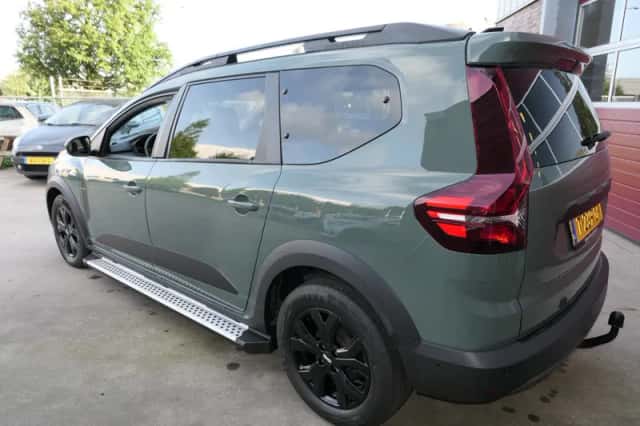 Dacia Jogger (2023) thumbnail 3