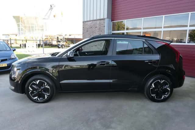 Kia Niro EV (2023) thumbnail 2
