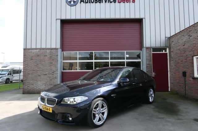 BMW 5-Serie (2016) thumbnail 1