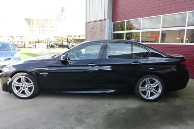 BMW 5-Serie (2016) thumbnail 2