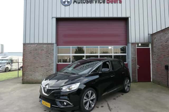 Renault Scénic (2017) thumbnail 1