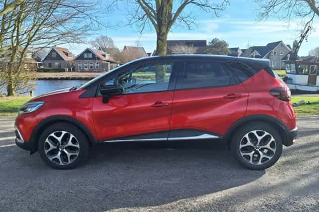 Renault Captur (2018) thumbnail 2