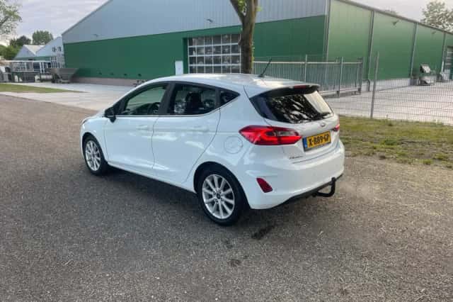Ford Fiesta (2018) thumbnail 4
