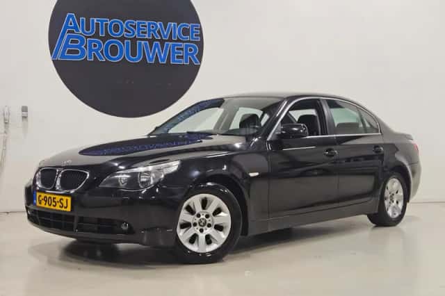 BMW 5-Serie (2004) thumbnail 1