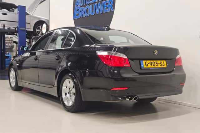 BMW 5-Serie (2004) thumbnail 4