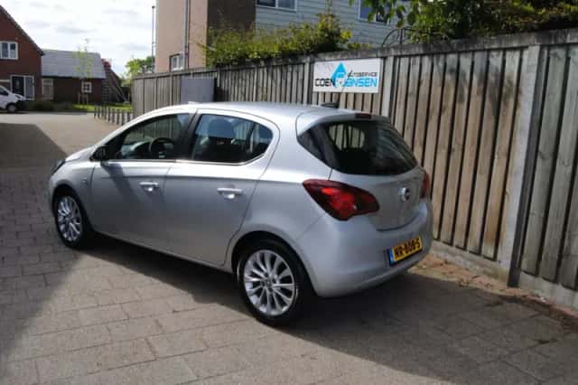 Opel Corsa (2017) thumbnail 4