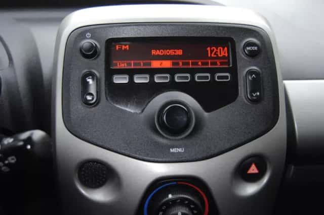 Citroën C1 (2016) thumbnail 3