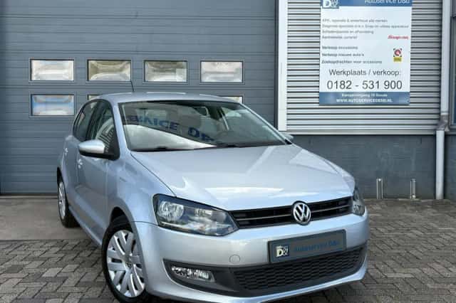 Volkswagen Polo (2011) thumbnail 1