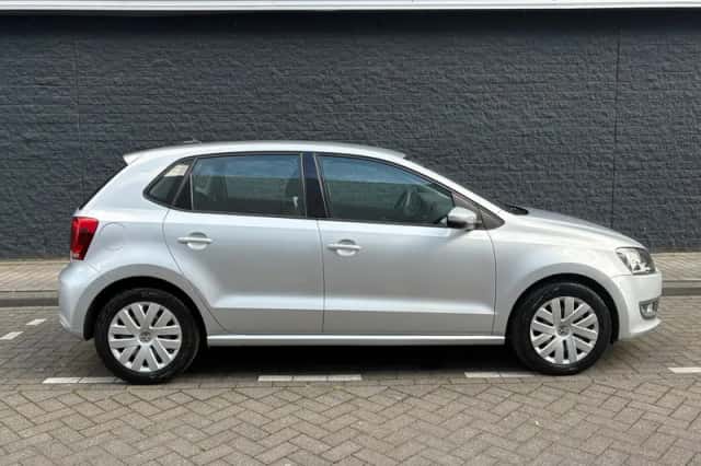 Volkswagen Polo (2011) thumbnail 3