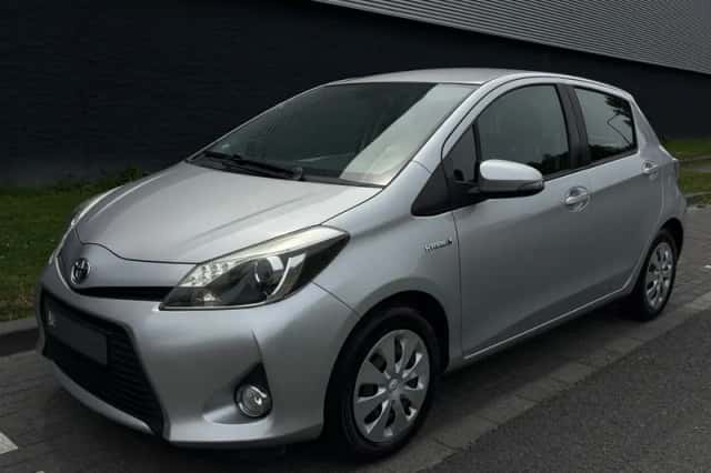 Toyota Yaris (2013) thumbnail 5