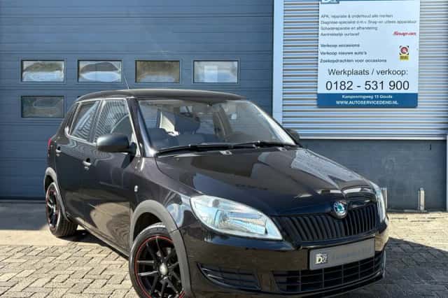Škoda Fabia (2012) thumbnail 1