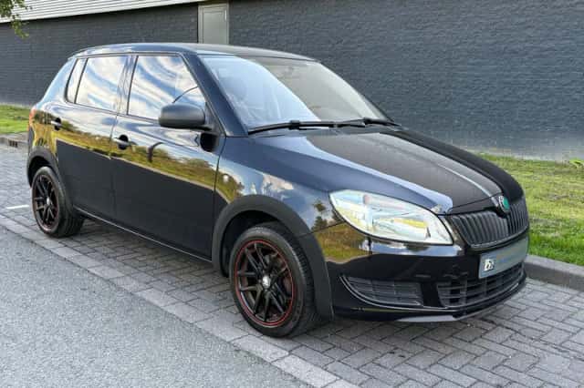 Škoda Fabia (2012) thumbnail 2