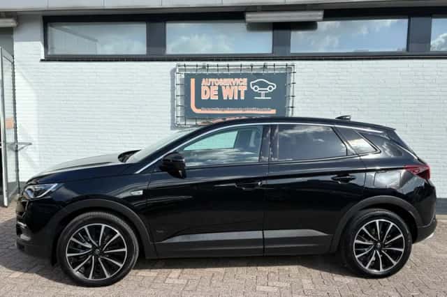 Opel Grandland (2021) thumbnail 1