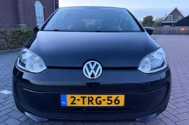Volkswagen Up! (2012) thumbnail 5