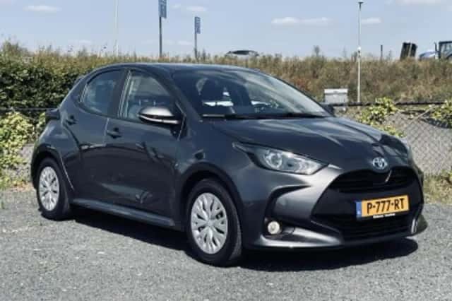 Toyota Yaris (2022) thumbnail 3