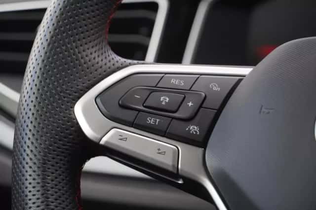 Volkswagen Polo (2024) thumbnail 4