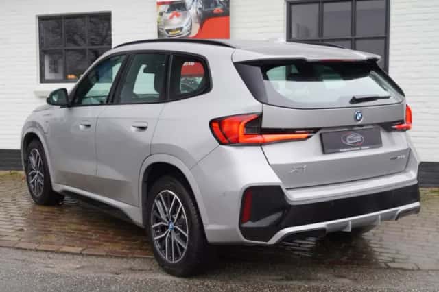 BMW X1 (2024) thumbnail 6