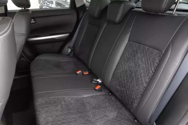 Suzuki Vitara (2025) thumbnail 5