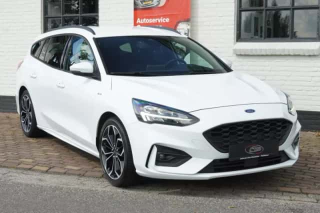Ford Focus (2019) thumbnail 2