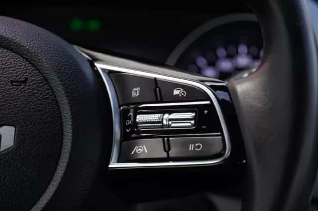 Kia Ceed (2022) thumbnail 6