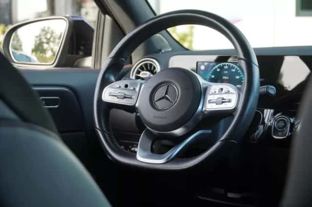 Mercedes-Benz GLA-Klasse (2020) thumbnail 3