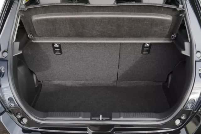 Suzuki Swift (2024) thumbnail 6