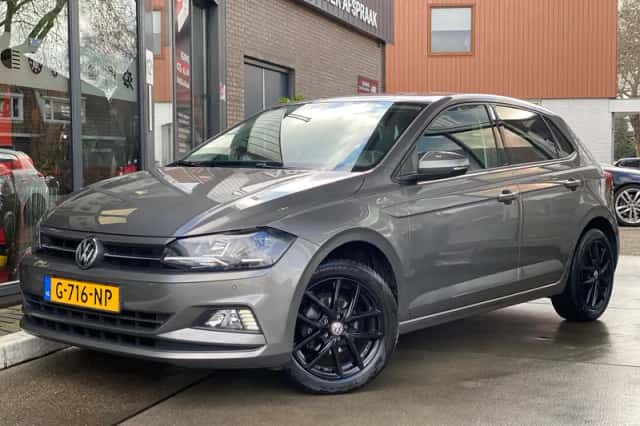 Volkswagen Polo (2019) thumbnail 1