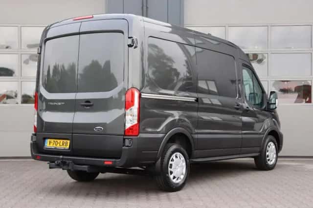 Ford Transit (2024) thumbnail 3