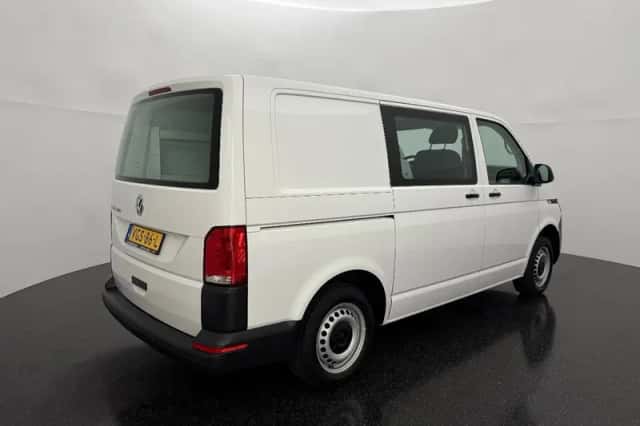 Volkswagen Transporter (2020) thumbnail 3