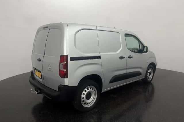 Peugeot Partner (2020) thumbnail 3