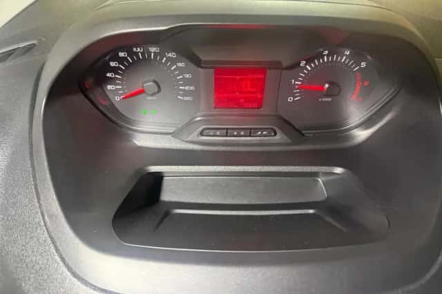 Peugeot Partner (2020) thumbnail 5